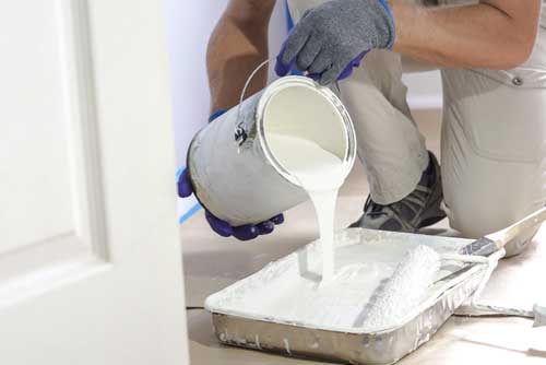 Professional Bellevue painter in WA near 98006